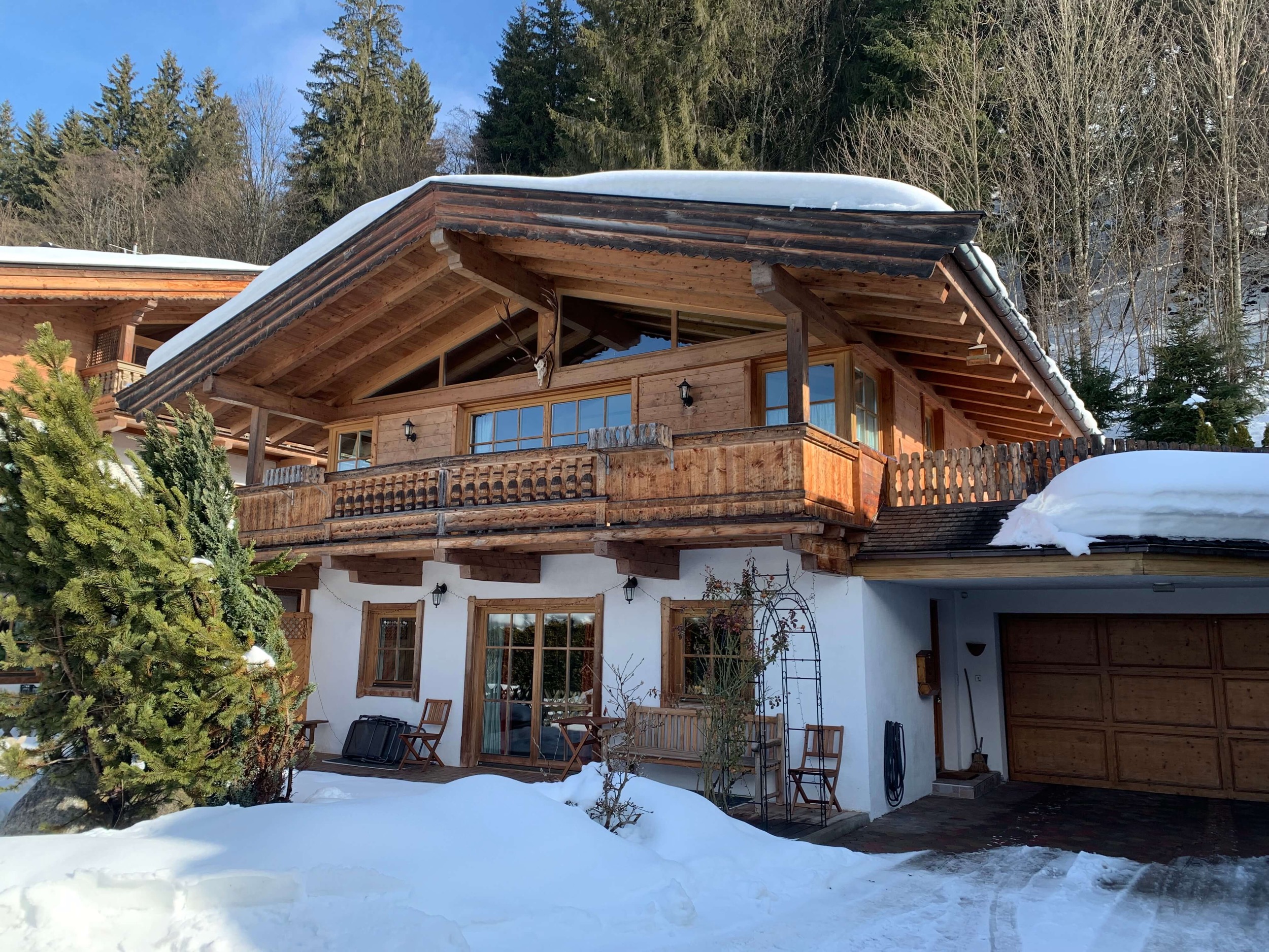 Aussen Ferienhaus Aurach Kaiserblick 1