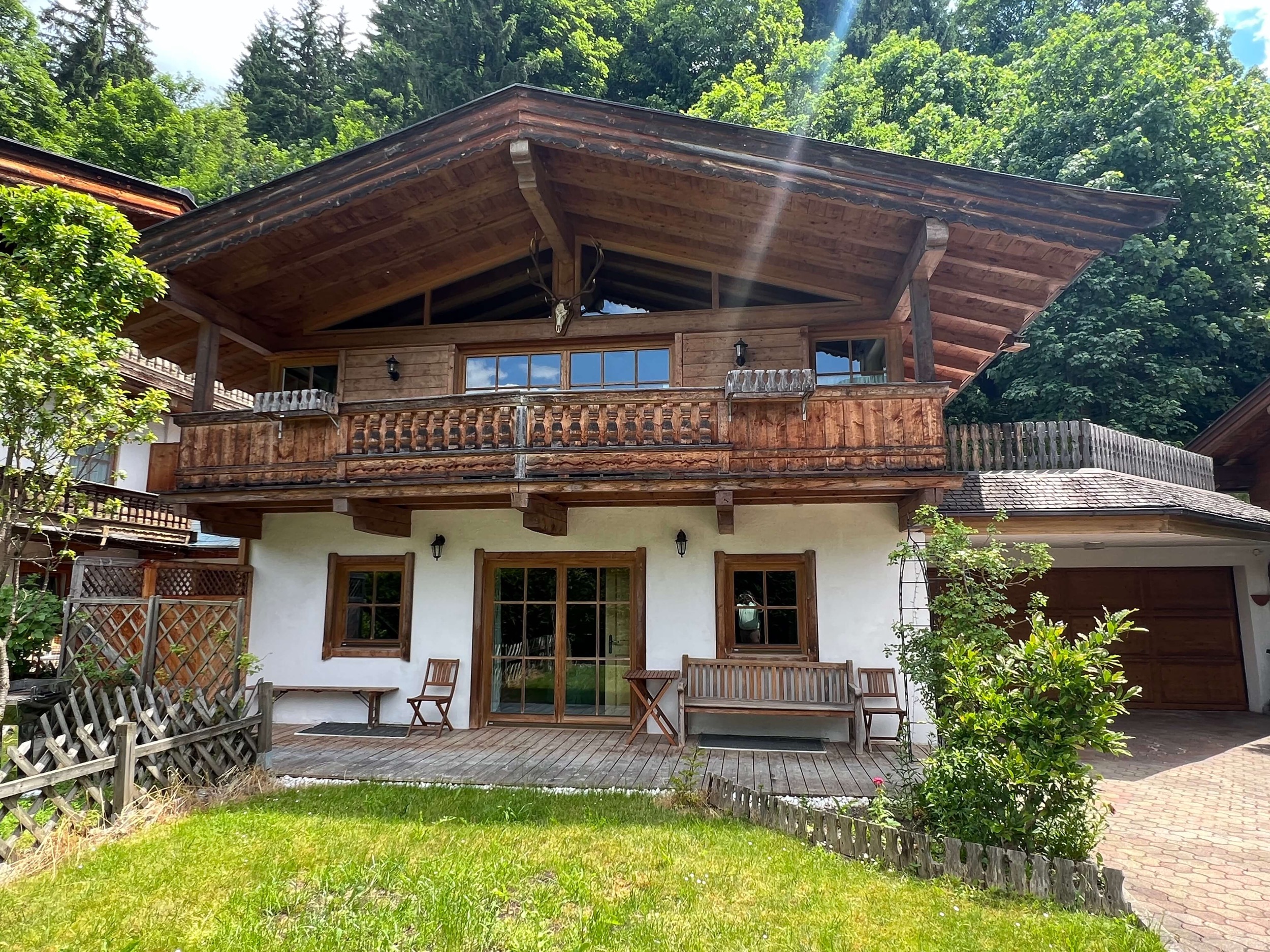 Aussen Ferienhaus Aurach Kaiserblick 72