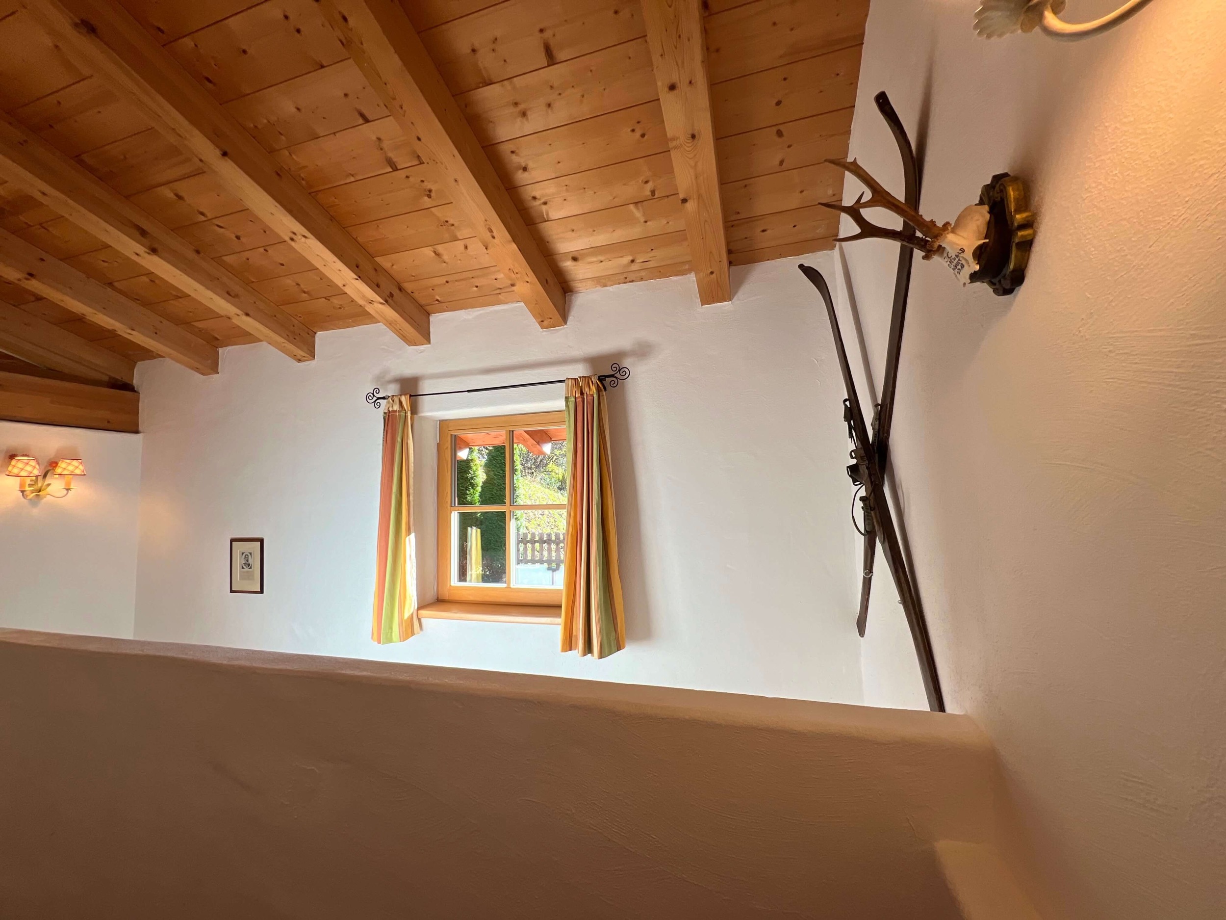 Gang Stiege Ferienhaus Aurach Kitzbuehl Kaiserblick 52