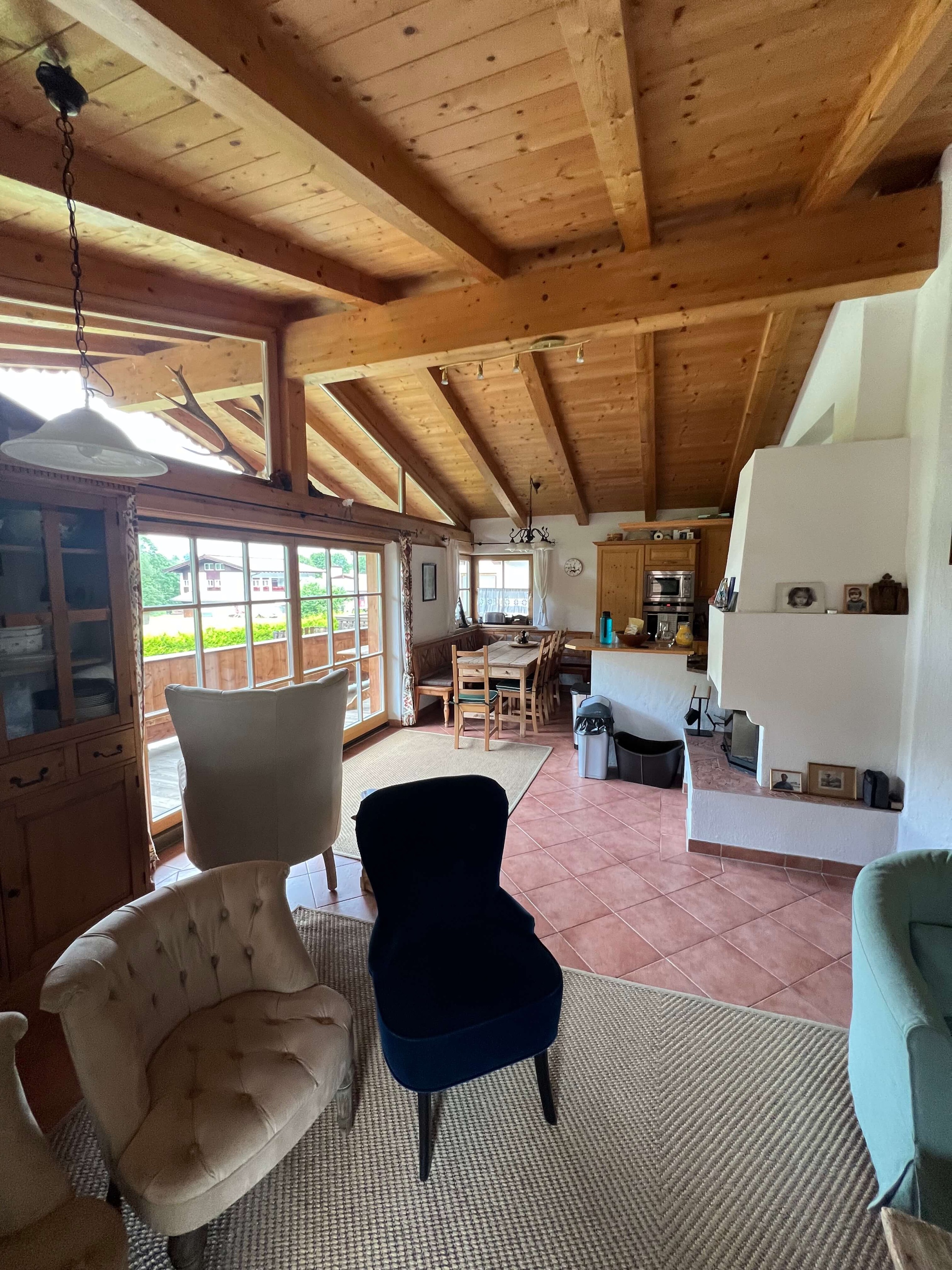 Wohnbereich-Ferienhaus-Aurach-Kaiserblick-106