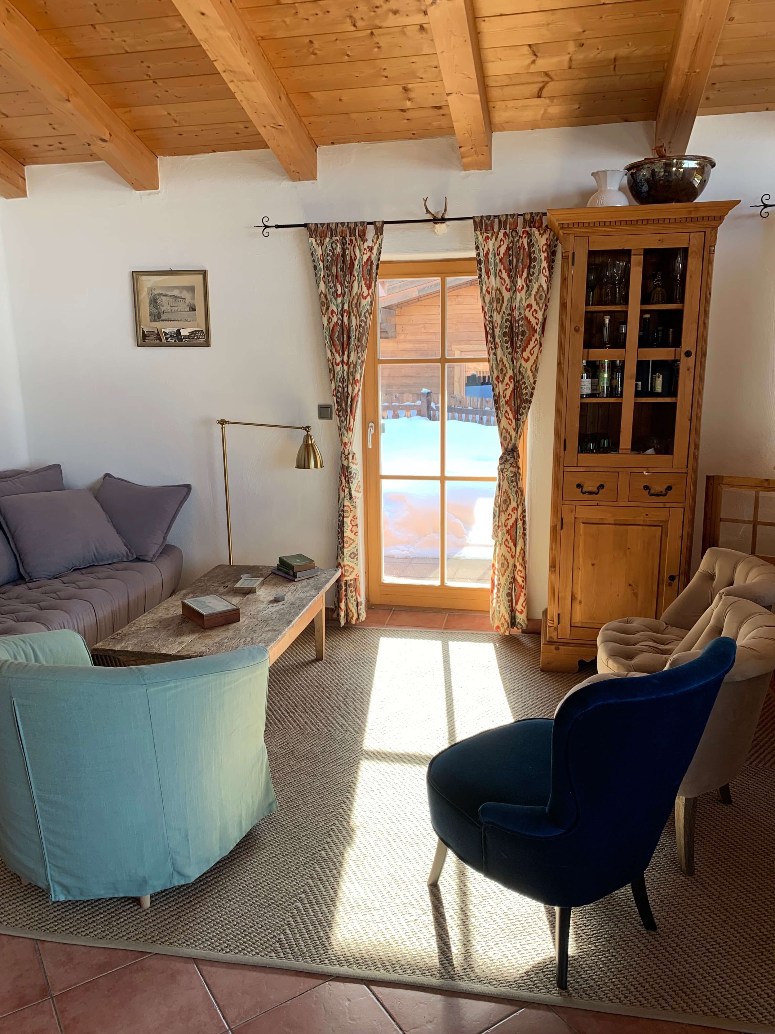 Wohnzimmer-Ferienhaus-Aurach-Kaiserblick-15